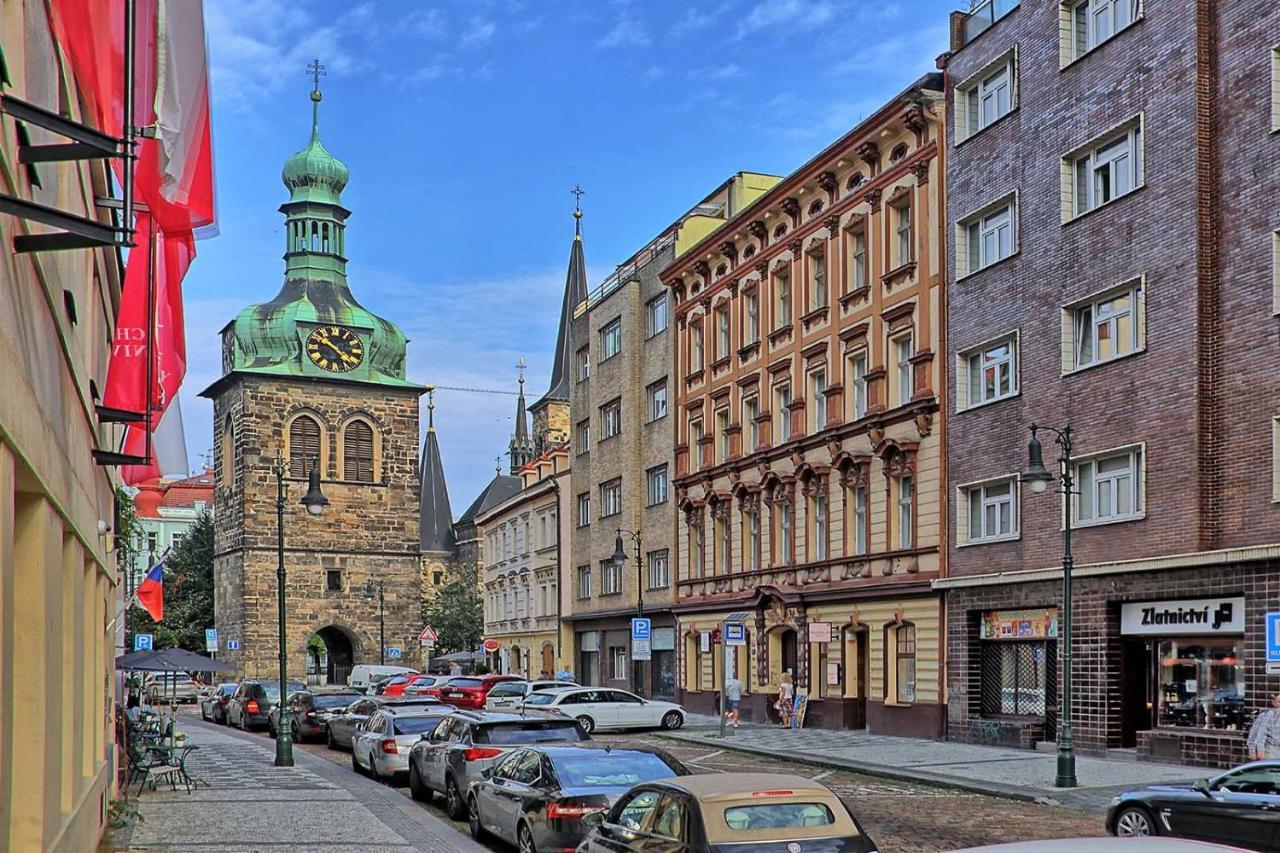 Peter'S Tower Apartments Prague Extérieur photo