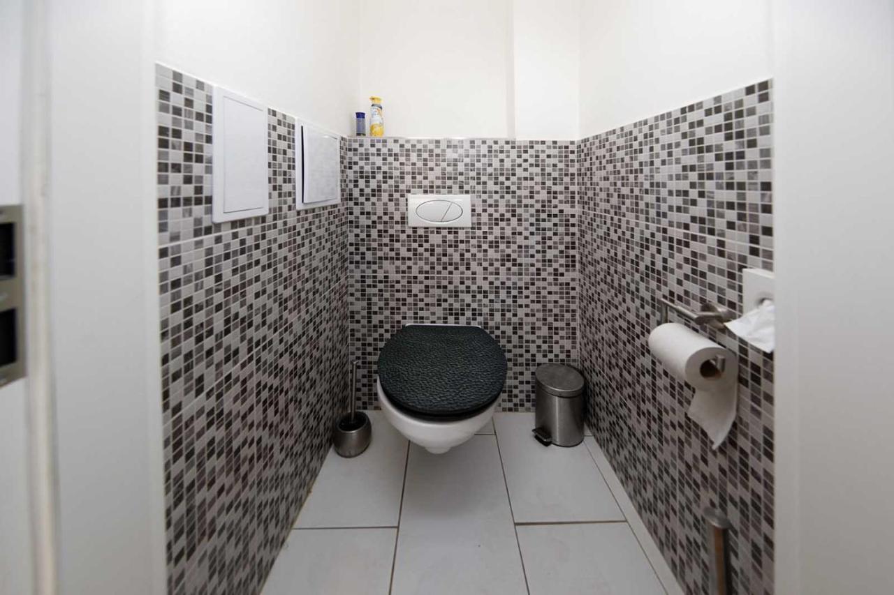 Peter'S Tower Apartments Prague Extérieur photo