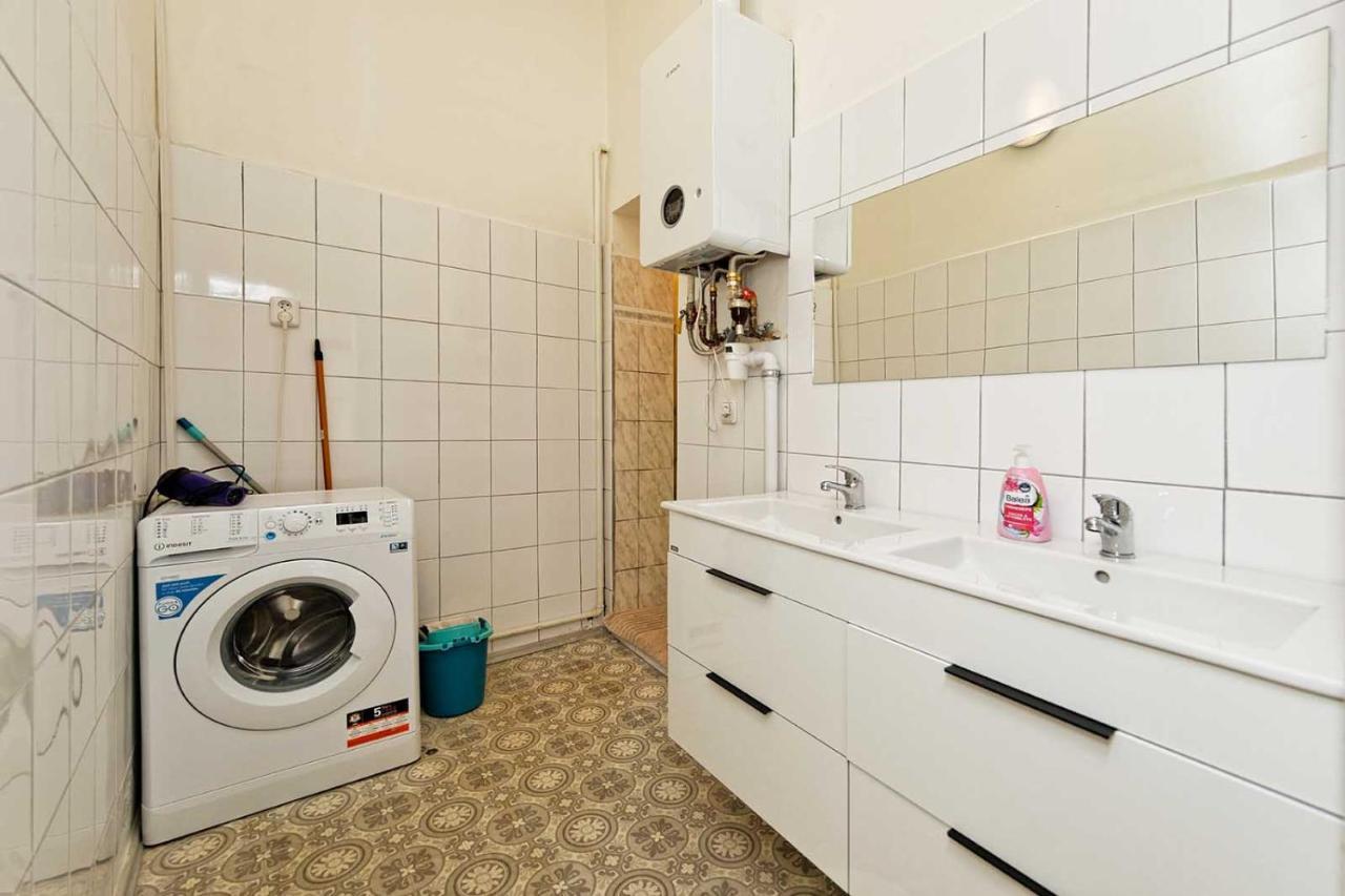 Peter'S Tower Apartments Prague Extérieur photo